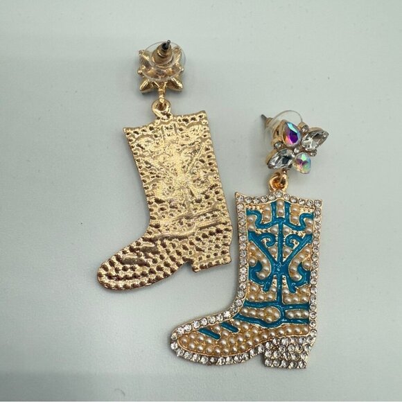 Cowgirl Summer Western Rodeo Boot Earrings - Picture 8 of 8